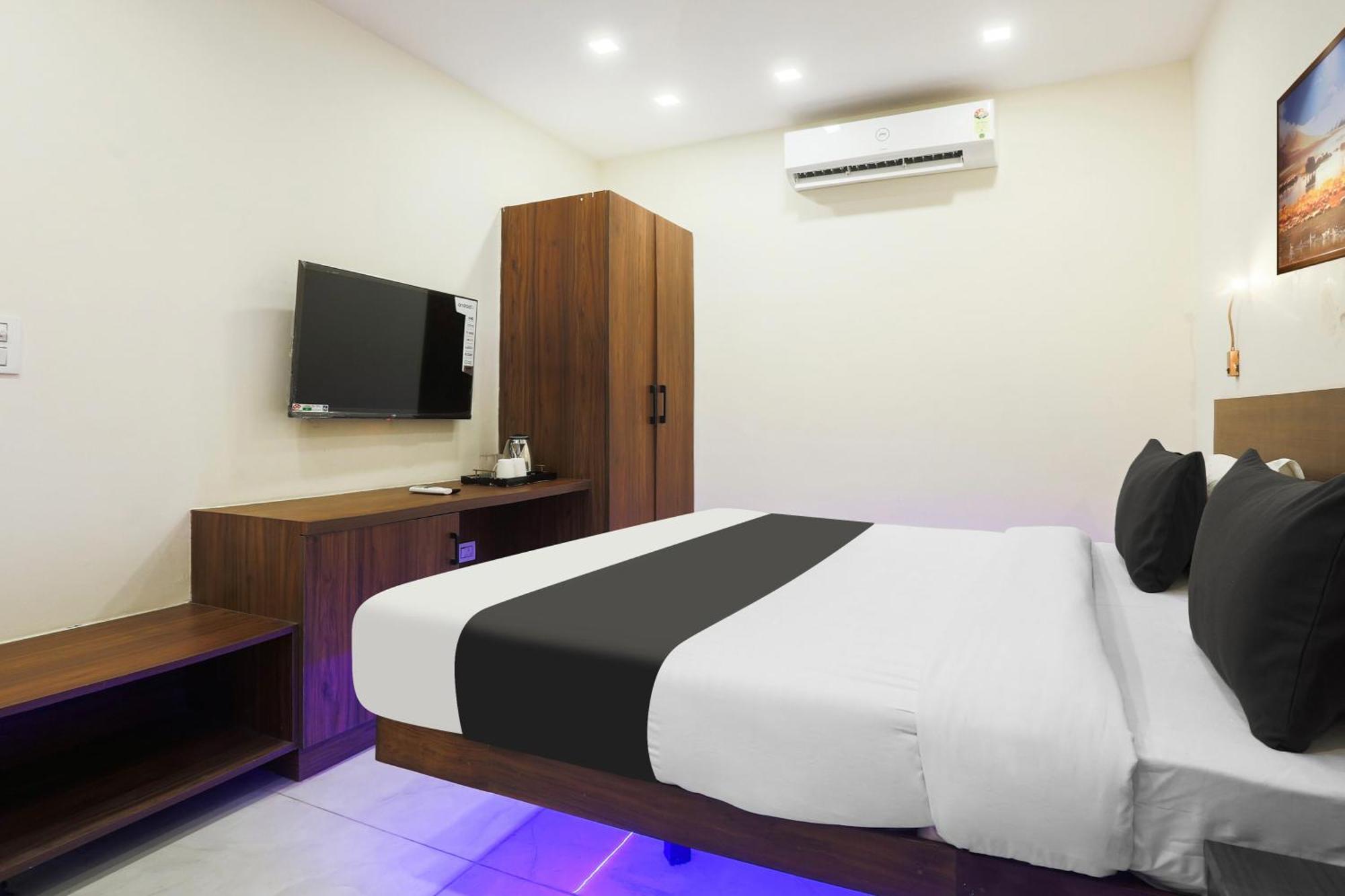 Hotel Super Townhouse Vikaspuri Delhi  Esterno foto