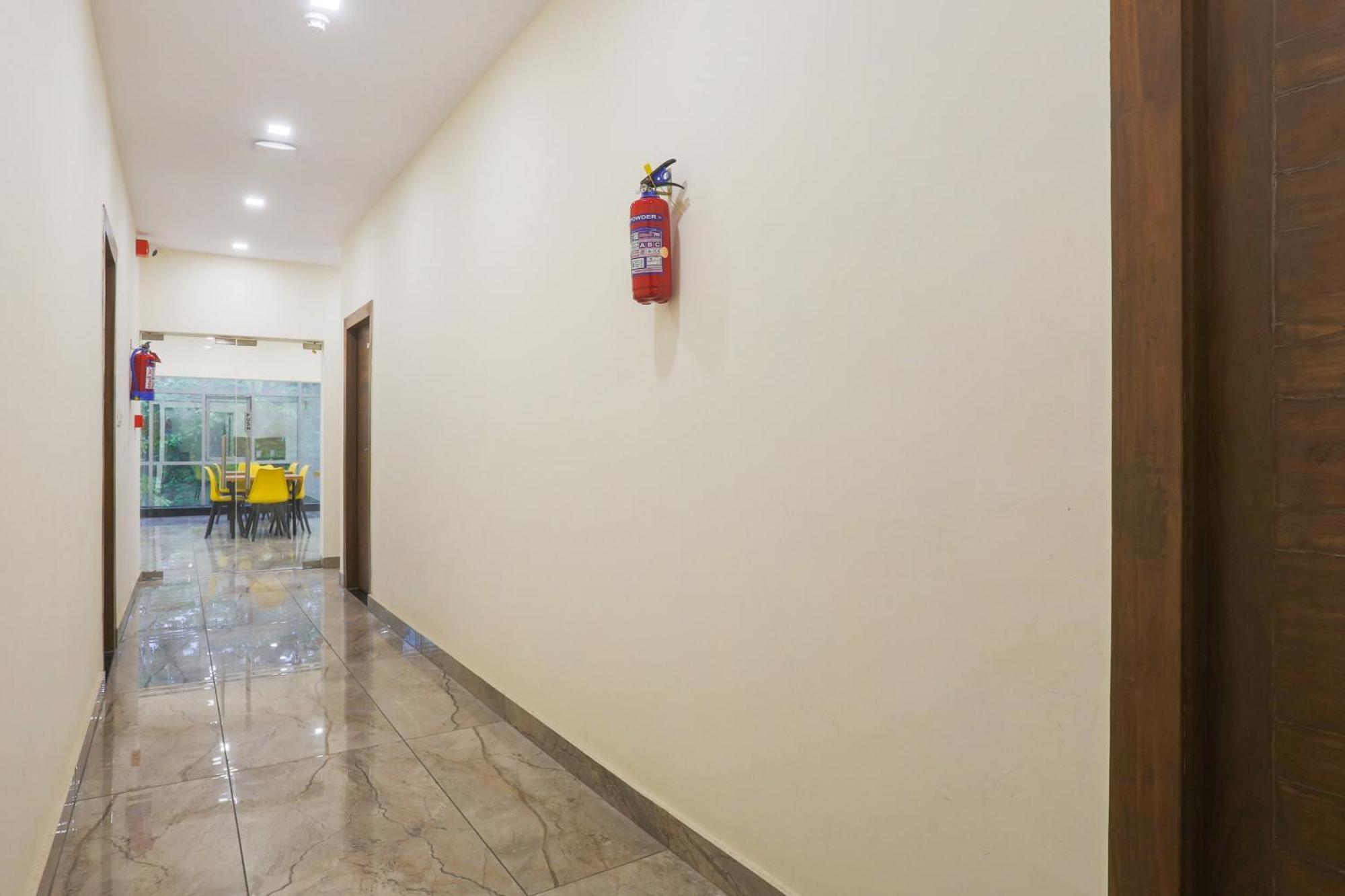 Hotel Super Townhouse Vikaspuri Delhi  Esterno foto
